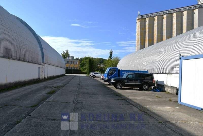 Pronájem skladovací haly 660 m2, Boršov nad Vltavou