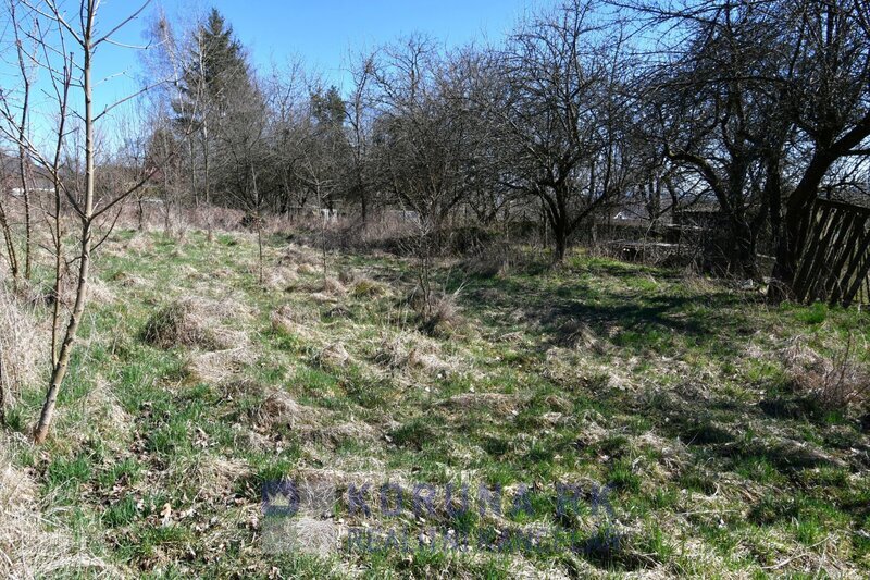 Pozemek s možnou výstavbou rodinného domu