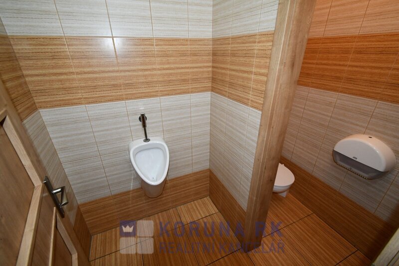 Pronájem nebytových prostor, J. Opletala, Č. Budějovice